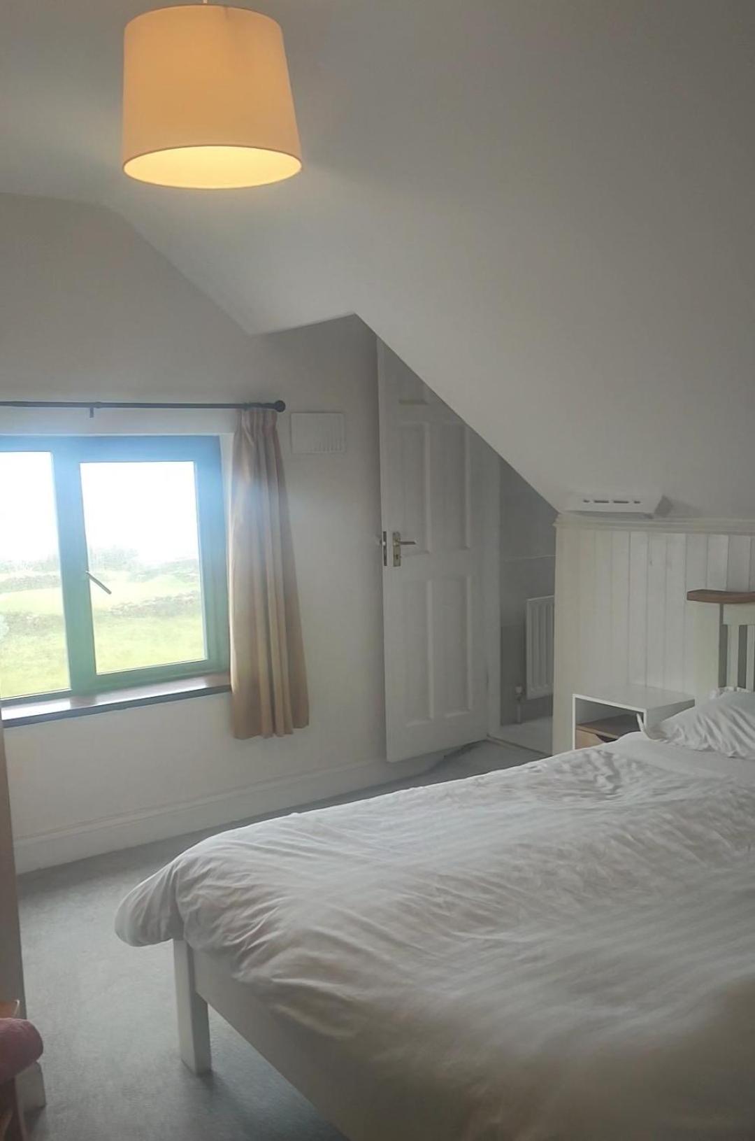 Lios Einne House Accommodation Инишир Экстерьер фото